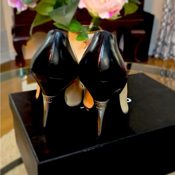 VINTAGE CHANEL PUMPS SIZE 36.5 - Picture 3 of 12